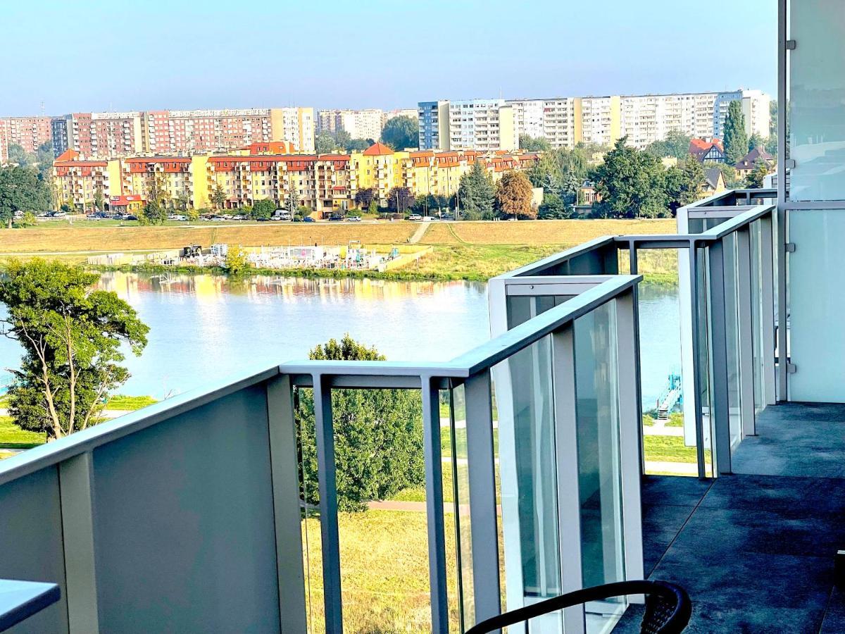 Apartament Z Tarasem I Widokiem Na Odre Breslavia Exterior foto