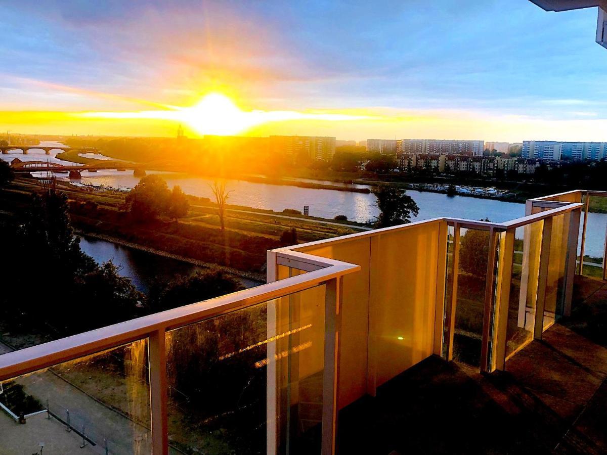 Apartament Z Tarasem I Widokiem Na Odre Breslavia Exterior foto
