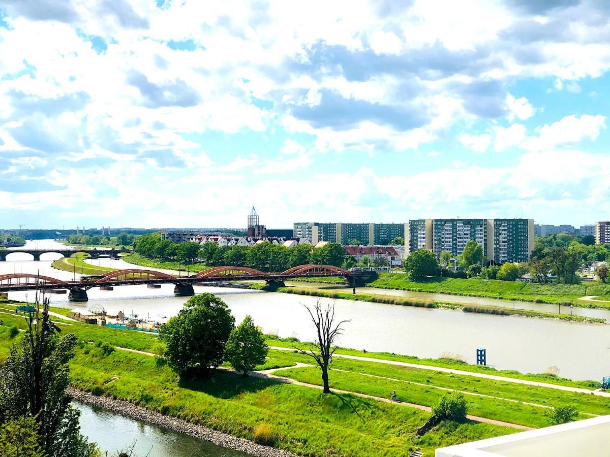 Apartament Z Tarasem I Widokiem Na Odre Breslavia Exterior foto
