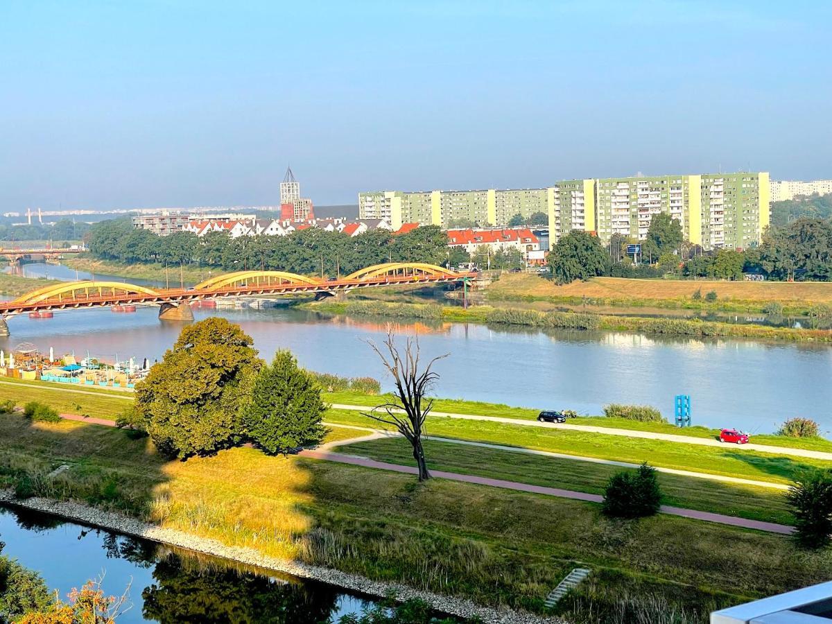 Apartament Z Tarasem I Widokiem Na Odre Breslavia Exterior foto